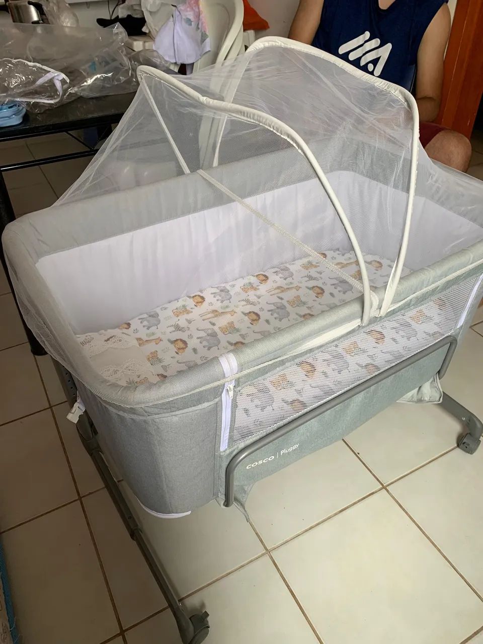 Vendo Berço portátil Cosco Pluggy