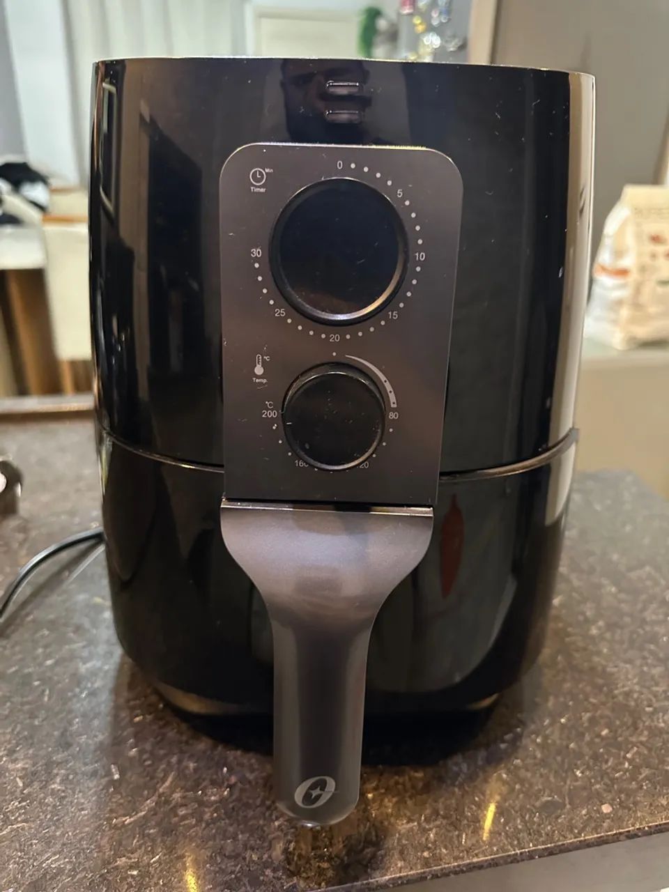 Fritadeira sem óleo (Air Fryer) Oster - Foto 3