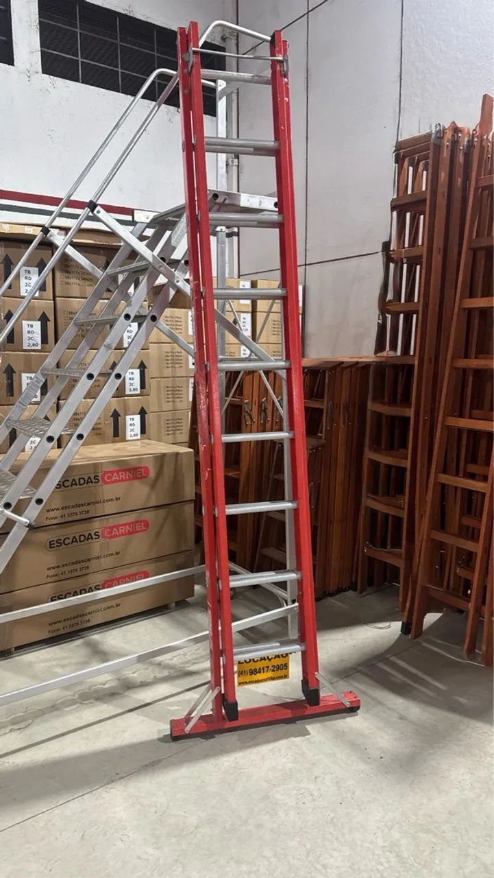 Locação de Escadas - Foto 4