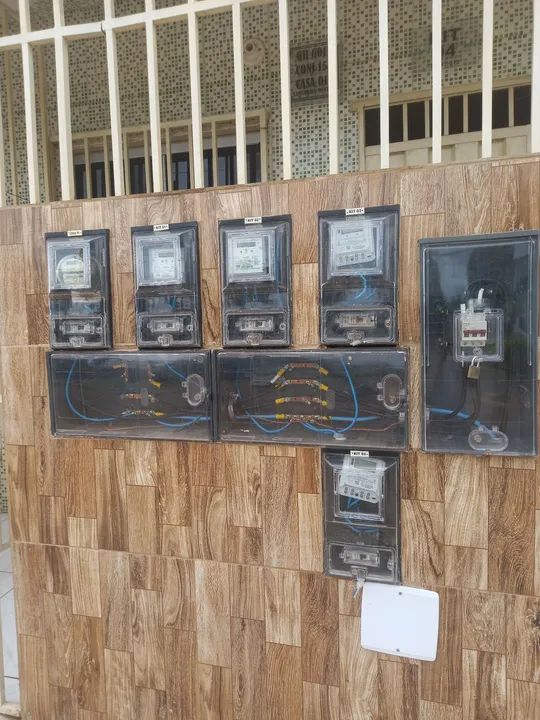 Eletricista predial e residencial e bombeiro hidráulico 24 horas - Foto 4