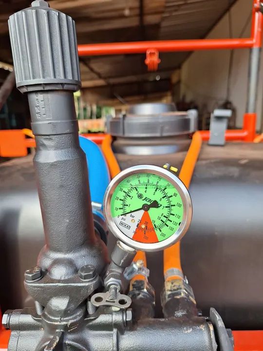 pulverizador jacto PEC 600 litros - Foto 3
