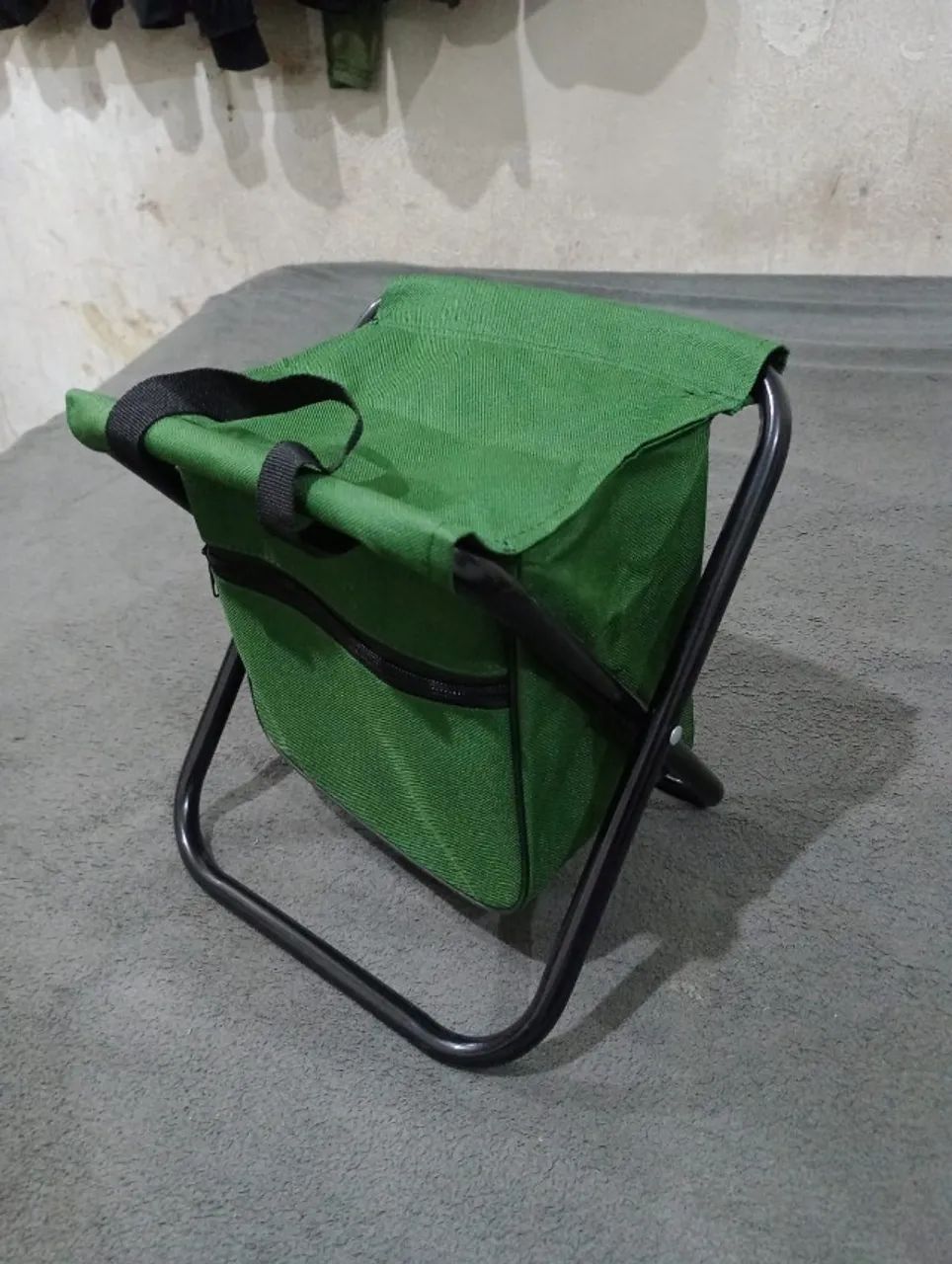 banco cadeira camping pesca praia dobravel com bolsa 25cm alt / 22cm larg - Foto 4