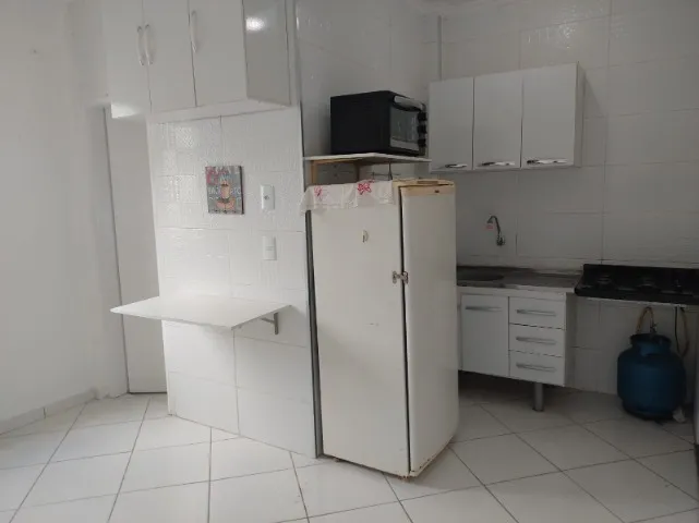 ALUGO - Kitnet para locação definitiva no bairro Ocian - Praia Grande/SP
