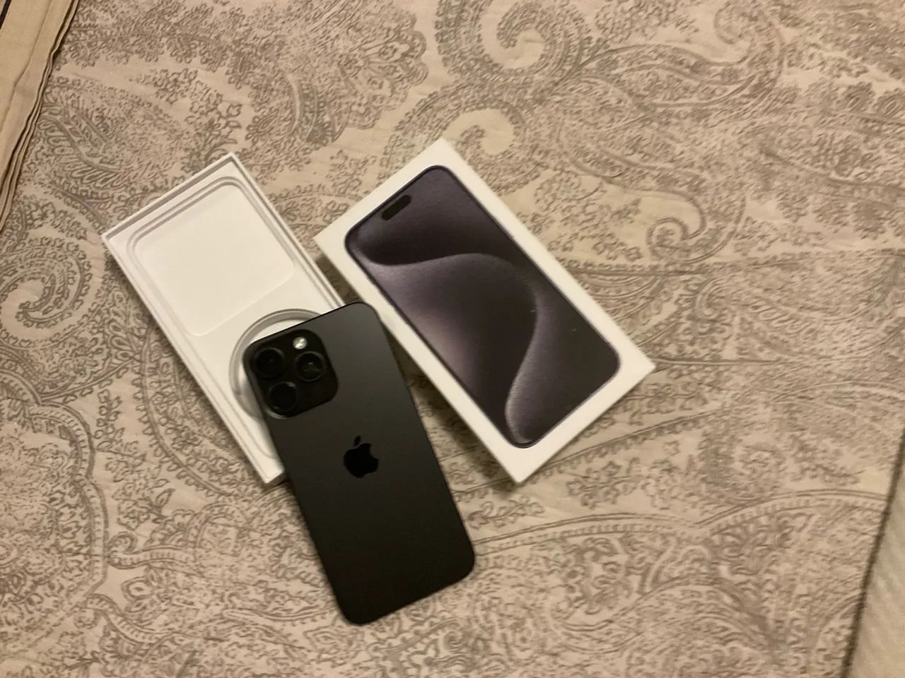 Apple iPhone 15 Pro Max (256 Gb) - Titânio Preto, pouco usado - Foto 2
