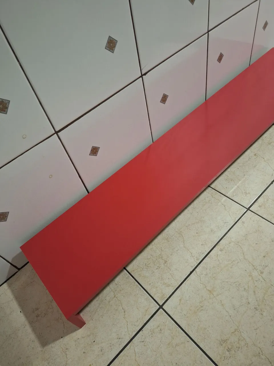 Bancada Vermelha Moderna