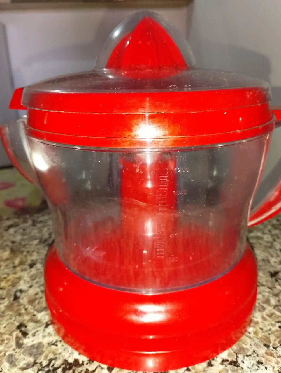 Espremedor de laranja, usado só 1 vez.