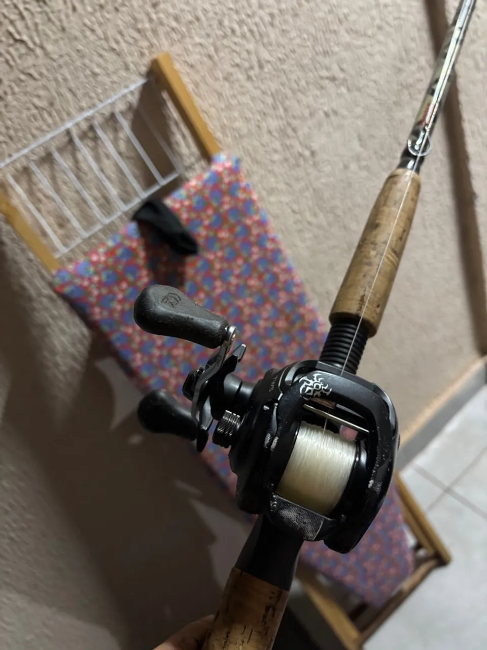 Conjunto Vara e Carretilha de Pesca - Perfeito para pesqueiro 