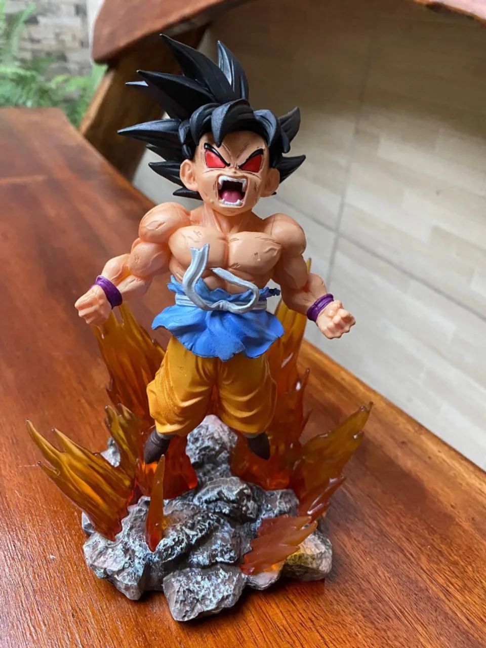 Action Figure Dragon Ball - Goku Transformação Oozaru 20cm