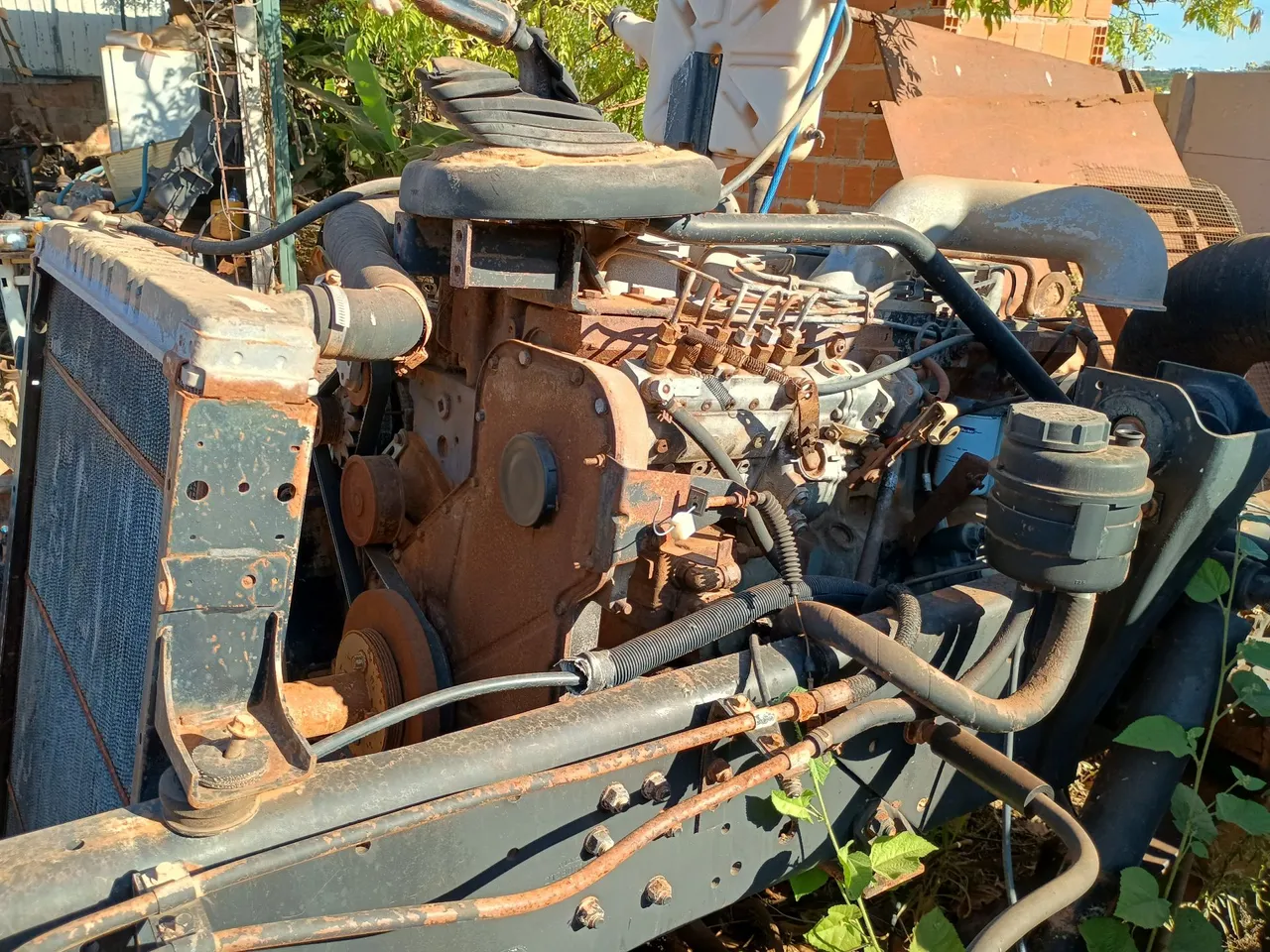 Motor Cummins série c 220. CV. Bomba injetora