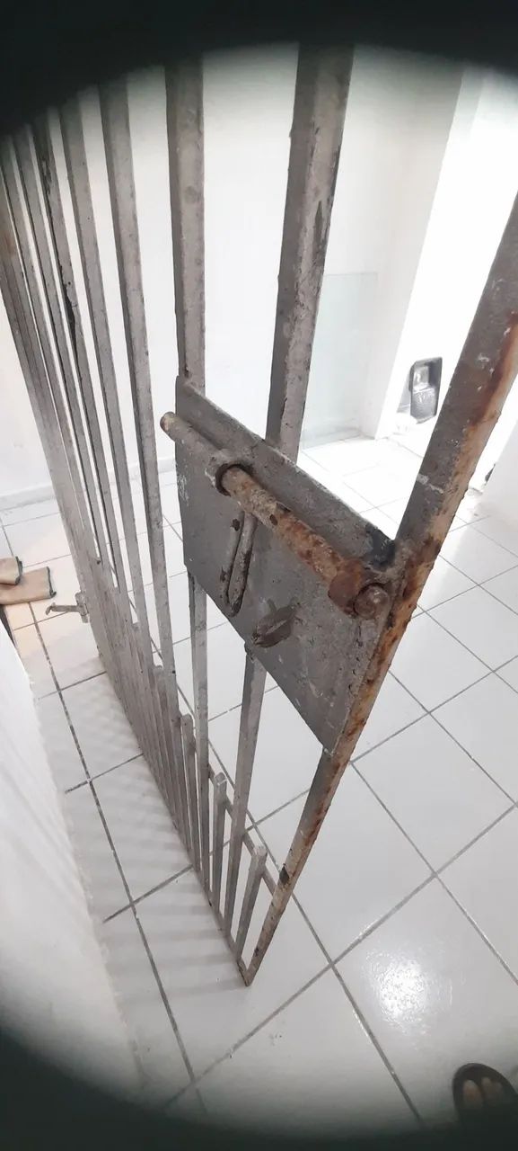 Solid iron gate + accessories64297083321090121