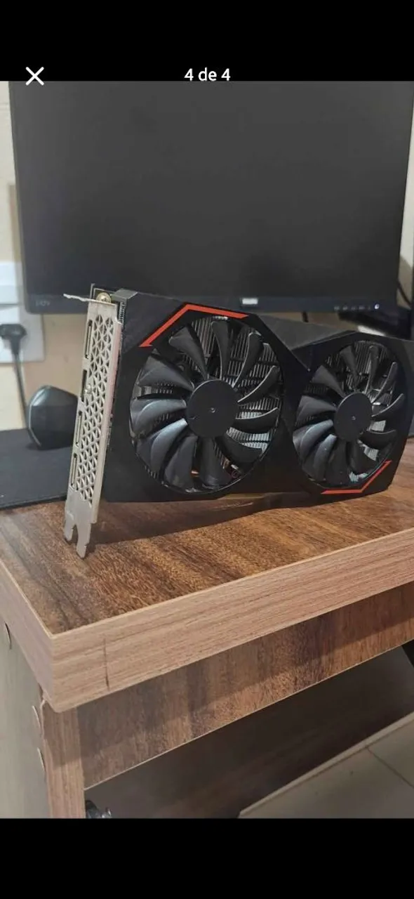 RX6600M 1 ano e meio de uso para jogos.