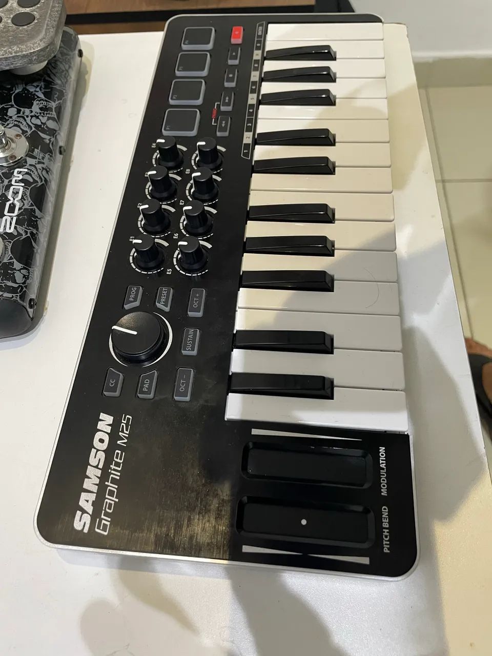 Teclado controlador samson grafith 25 teclas 