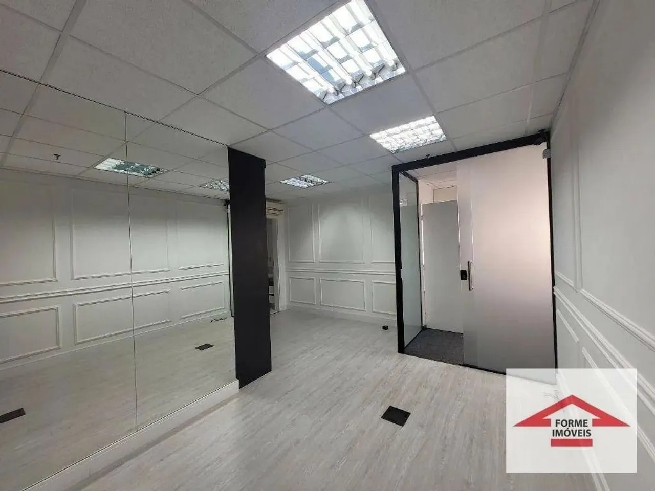 Sala para alugar no Campos Elíseos, 72 m² por R$ 4.700/mês - Jardim Ana Maria - Jundiaí/SP