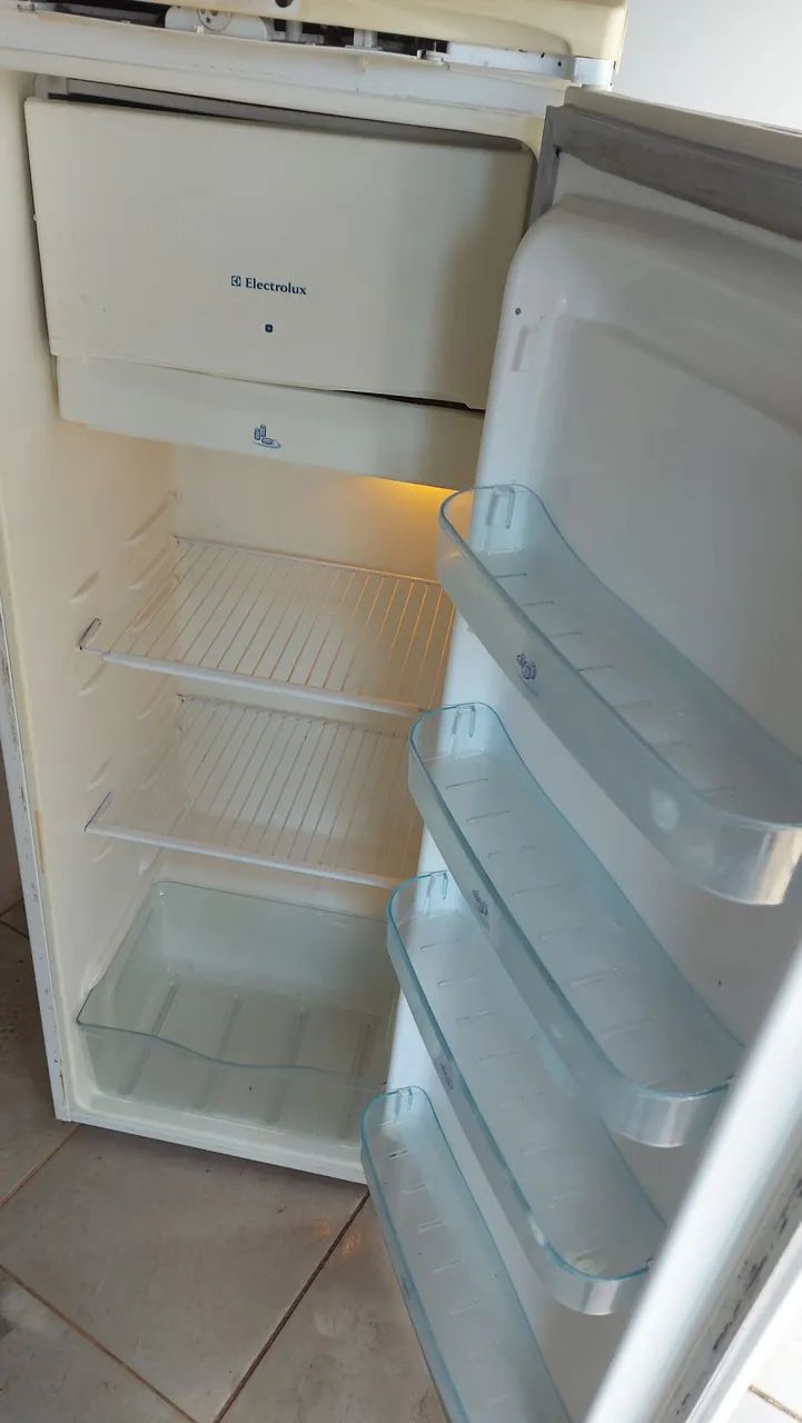 Electrolux 263L (NÃO GELA) - Foto 2