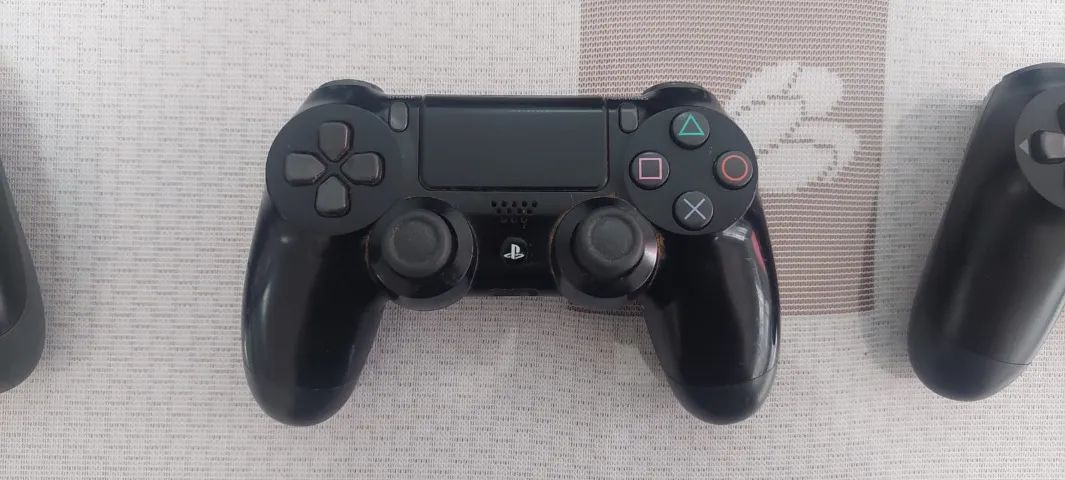 xbox 360 e  controles de PS4 Leia anúncio - Foto 3