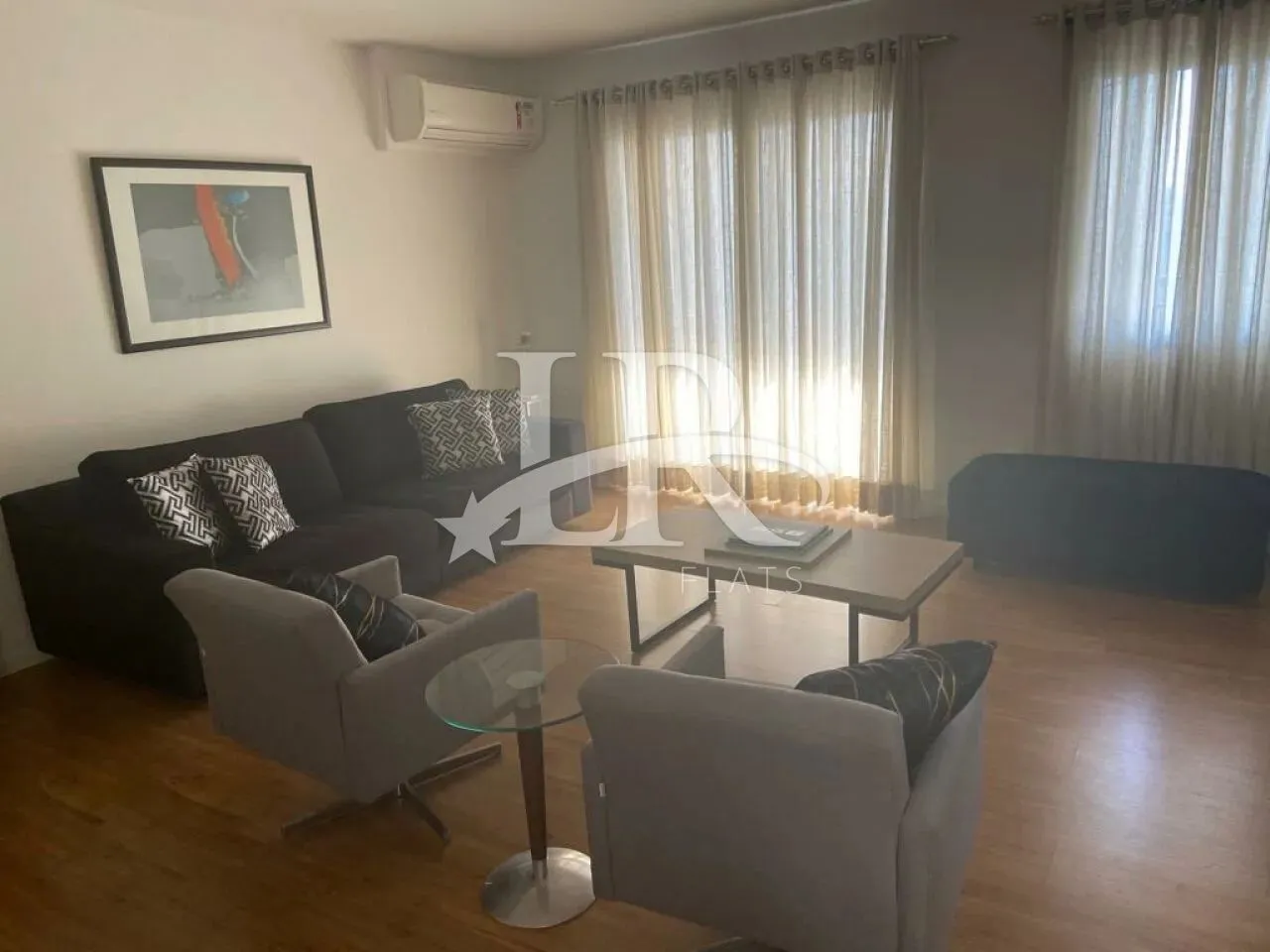LR Flats - Flat 3 dormitórios com suite para locação em Moema