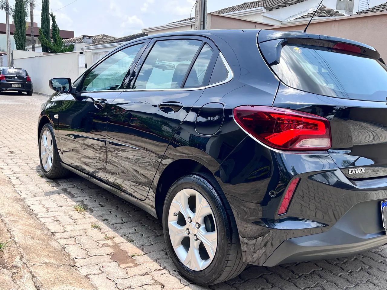 Chevrolet Onix Hatch Premier 1.0 12V TB Flex Aut. 4P 2020 - Foto 2