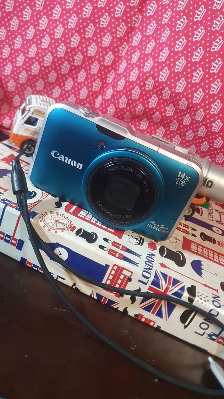 Câmera Canon 12.1 PowerShot SX230 HS 14x Zoom Óptico