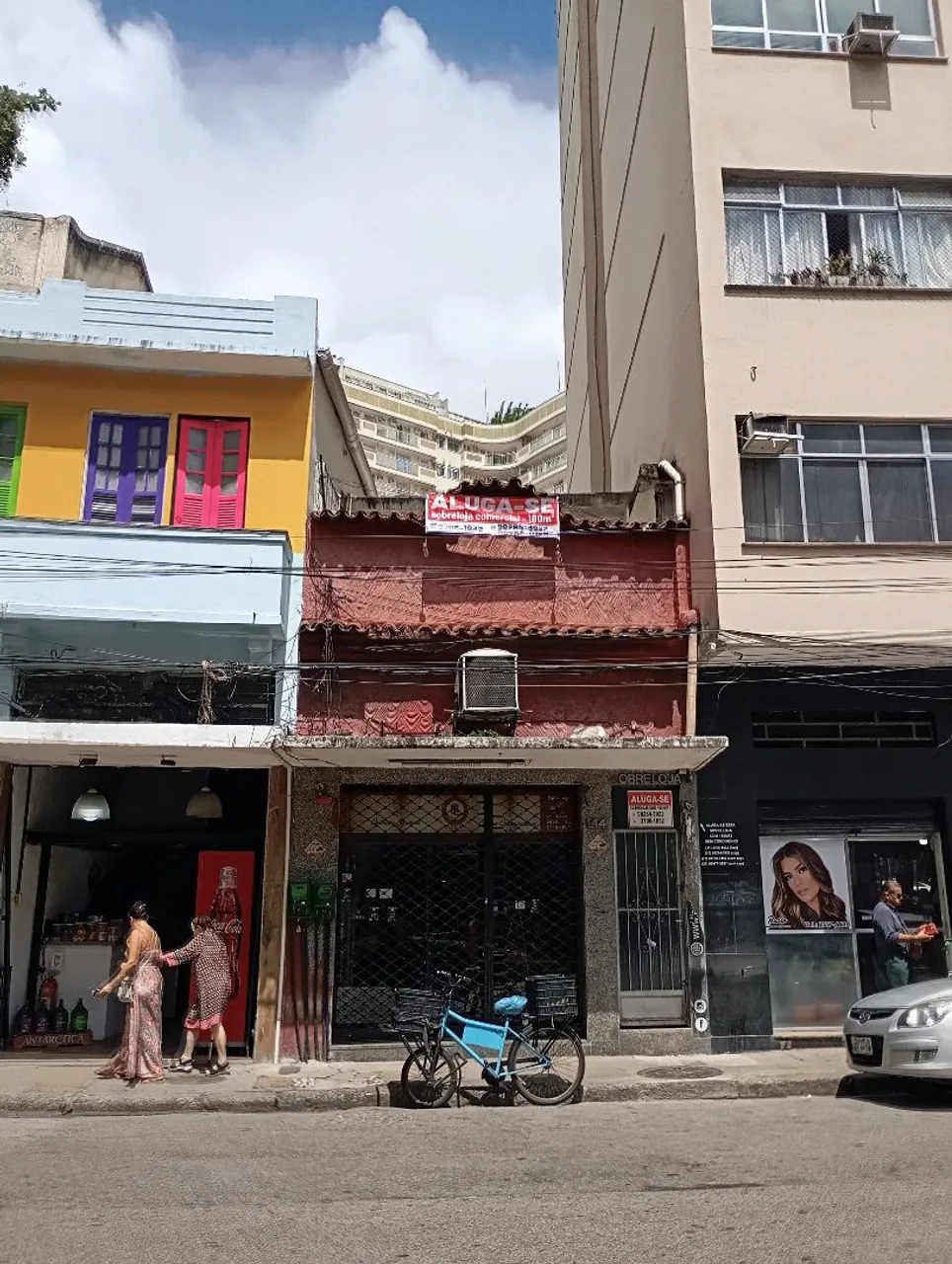 Alugo sobreloja no Catete