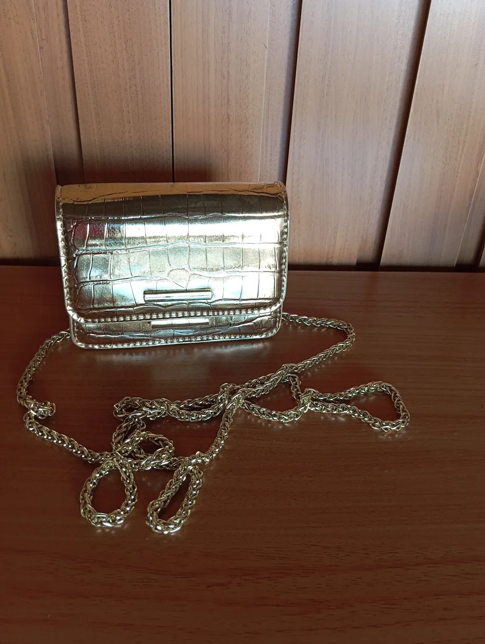 Míni Bolsa de Ombro Dourada