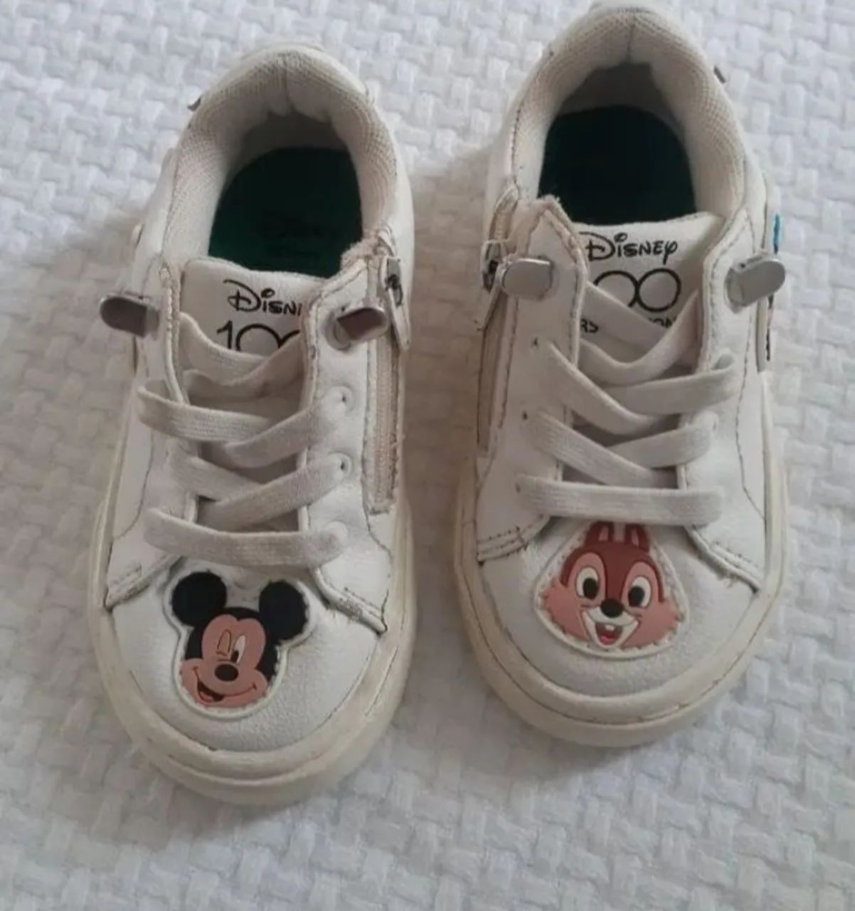 Lotizinho de sapatos marca