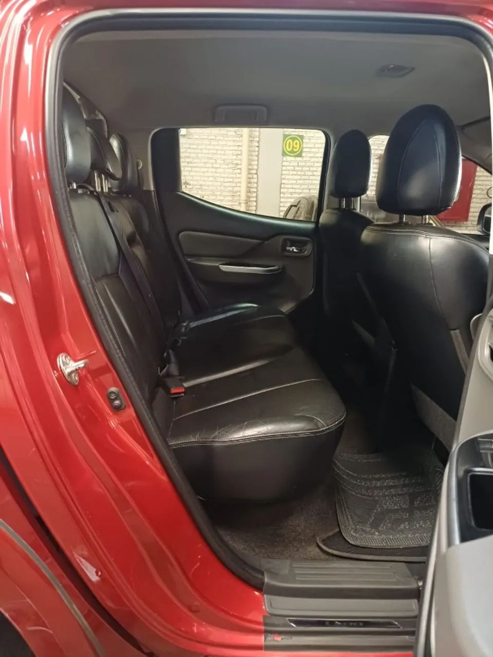 Mitsubishi L200 Triton Sport HPE-S 2.4 CD Dies. AUT 2019 - Foto 8