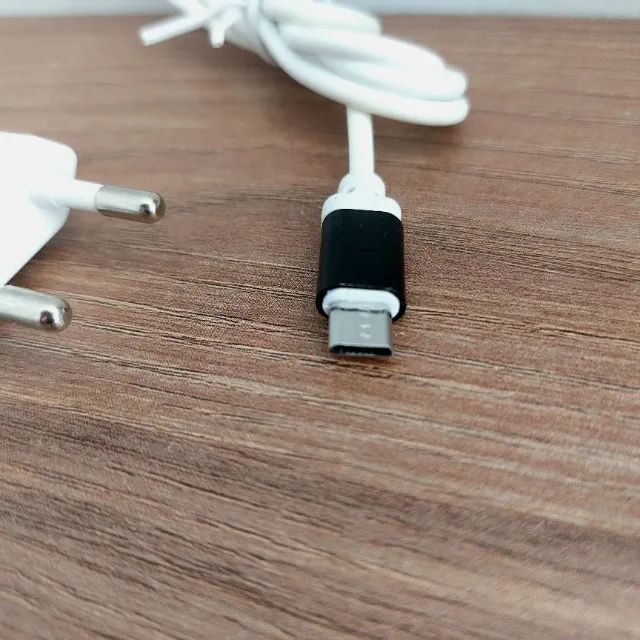 Carregador de Celular 2 Entradas USB + Cabo Micro USB V8 - Foto 3