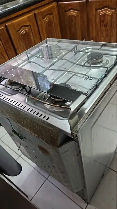 Fogão 4 Bocas com Forno - Conservado - Foto 4