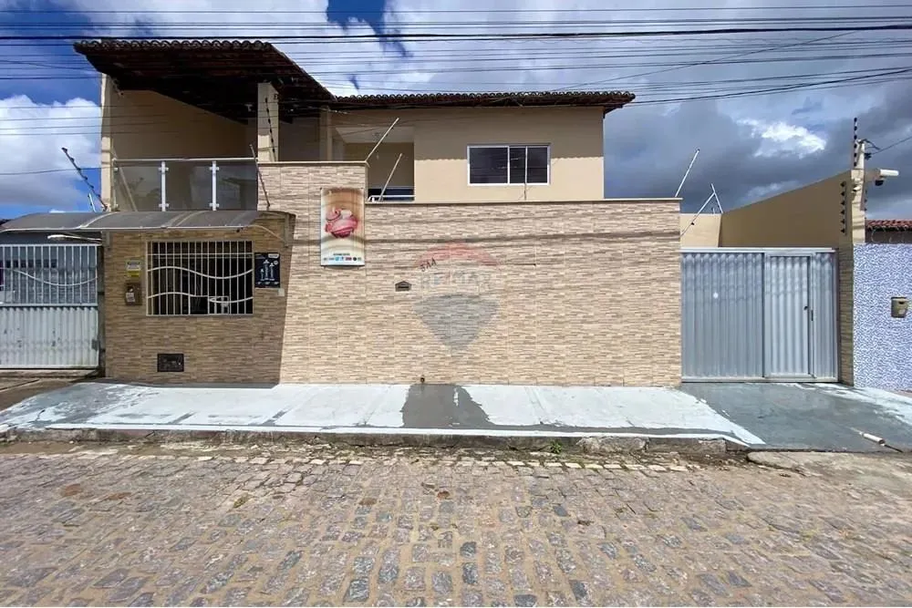 Duplex à Venda em Vida Nova, Parnamirim Conforto, Espaço e Localização Privilegiada!