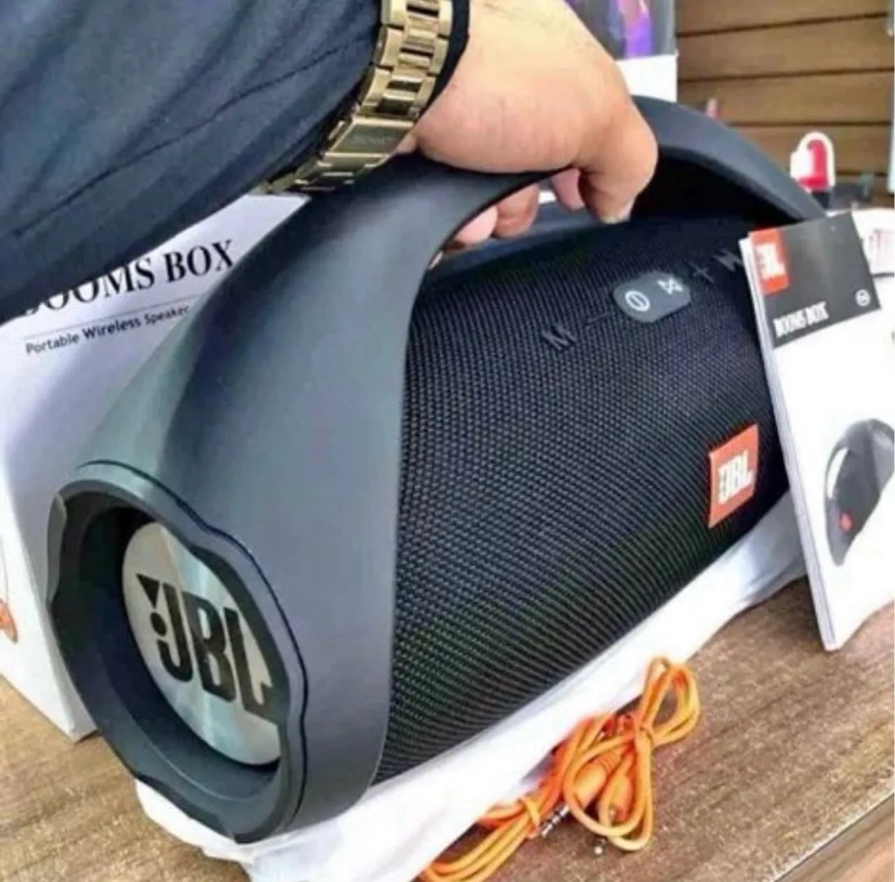 Caixa de Som JBL Boombox  - Foto 4
