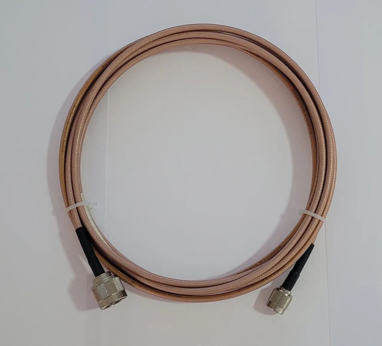 Cabo RG142 Conector N macho x TNC macho 4.7 Metros