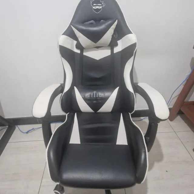 Vende-se Cadeira Gamer