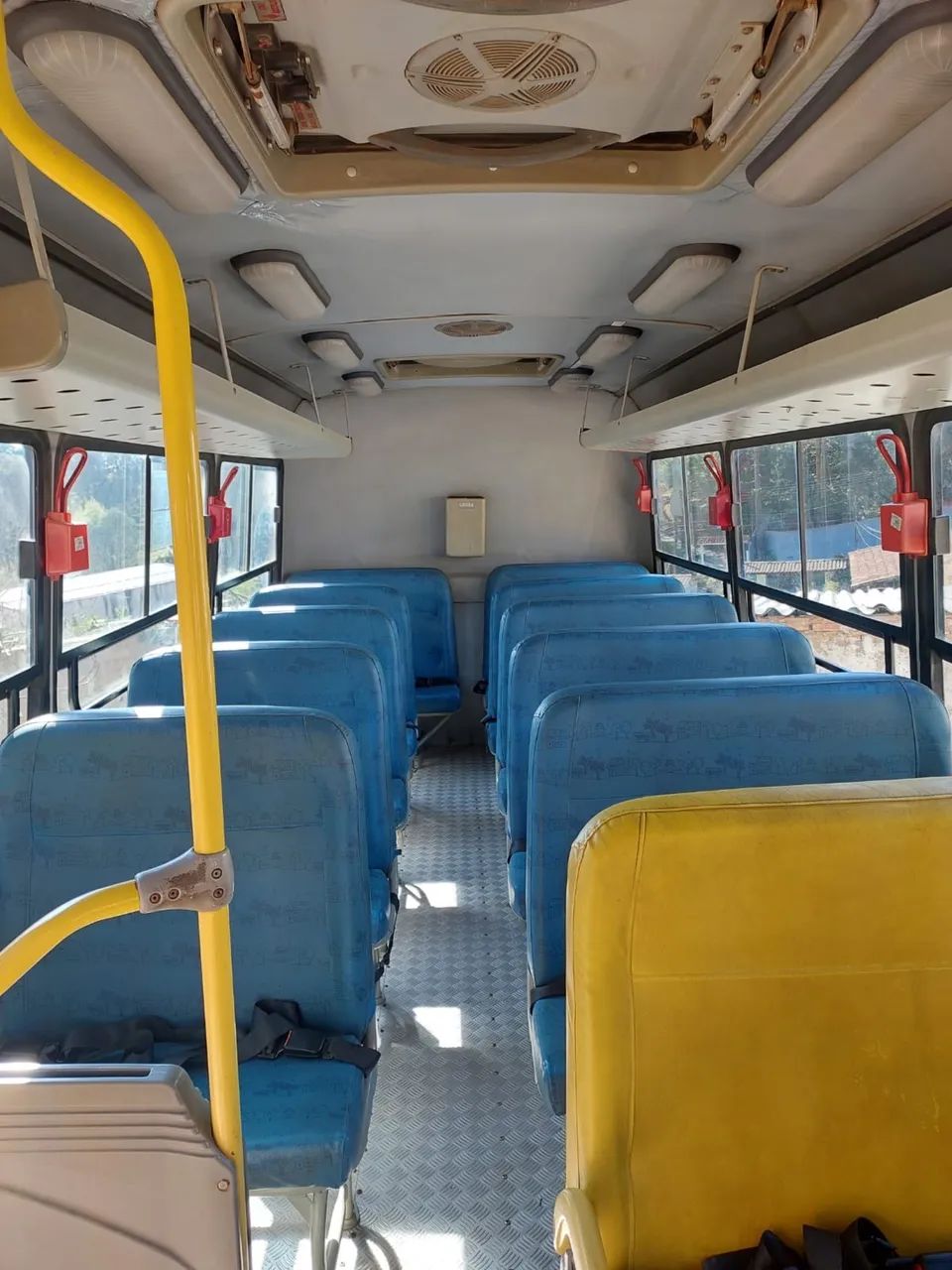 Vendo bancos de iveco cityclass - Foto 2