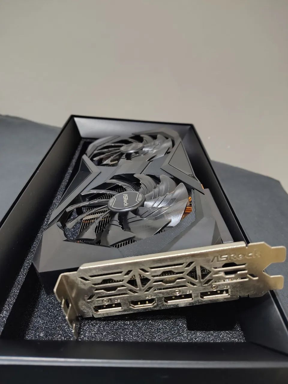 Placa de Vídeo RX 6600 CDL 8GB ASRock AMD Radeon - GDDR6 - Foto 2