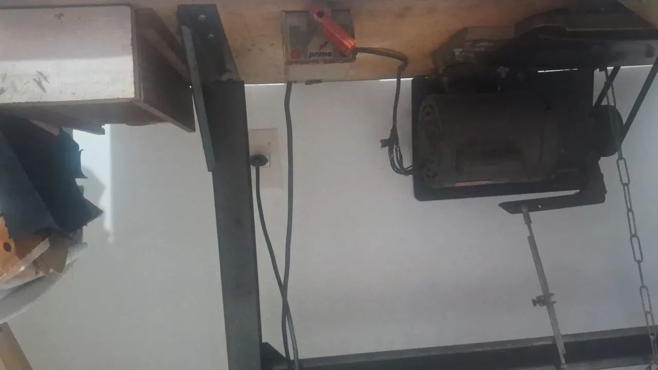 Máquina overloque 