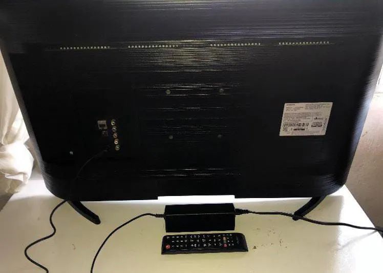 TV Samsung Smart tizen 32 polegadas - Foto 2
