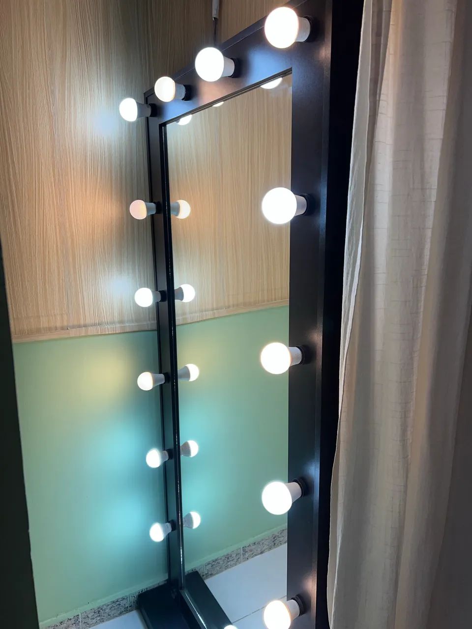 Espelho camarim em pé  - Foto 3