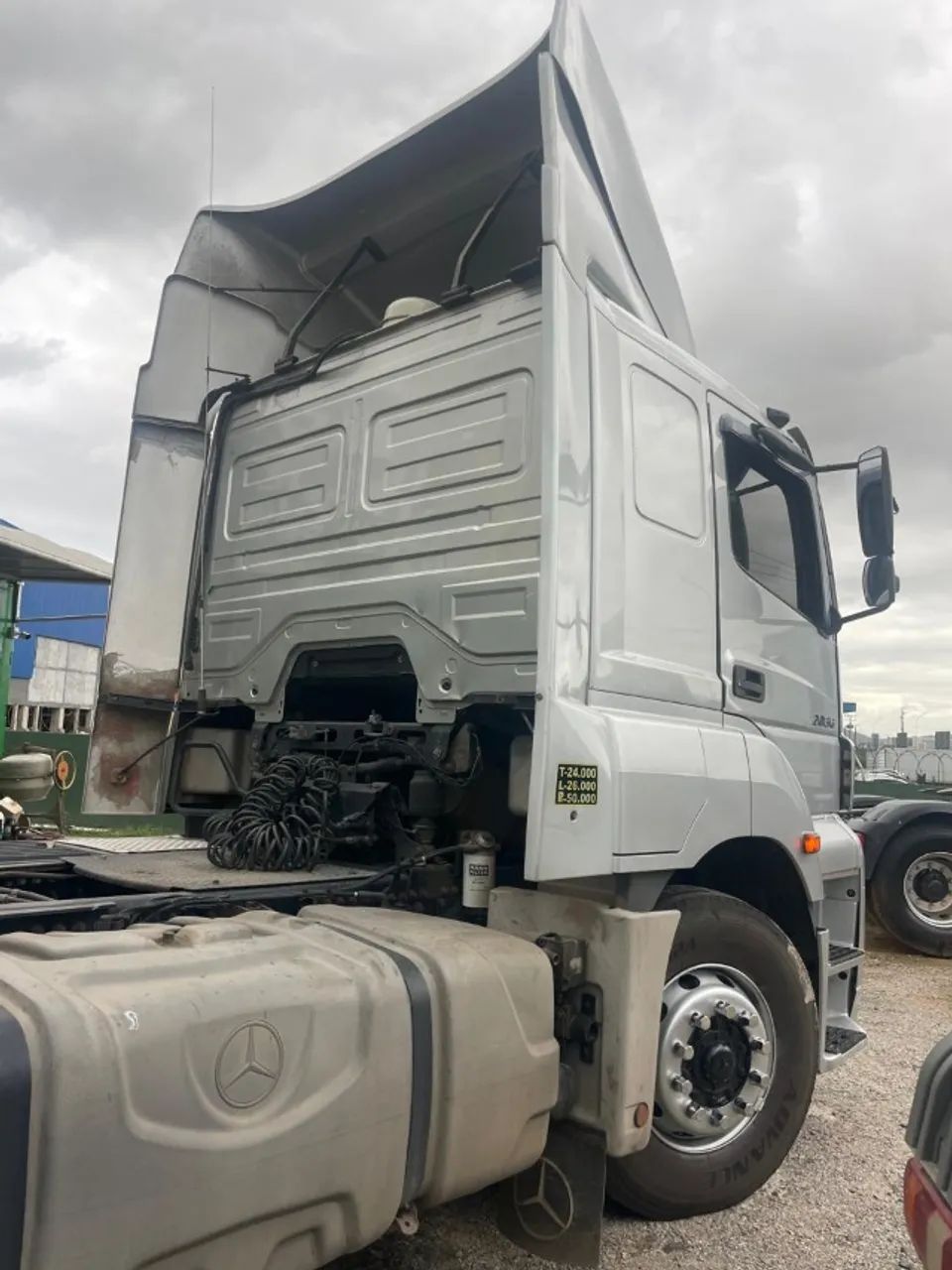 Mercedes-Benz 2036 4x2 ano 2013 Automático - Foto 8