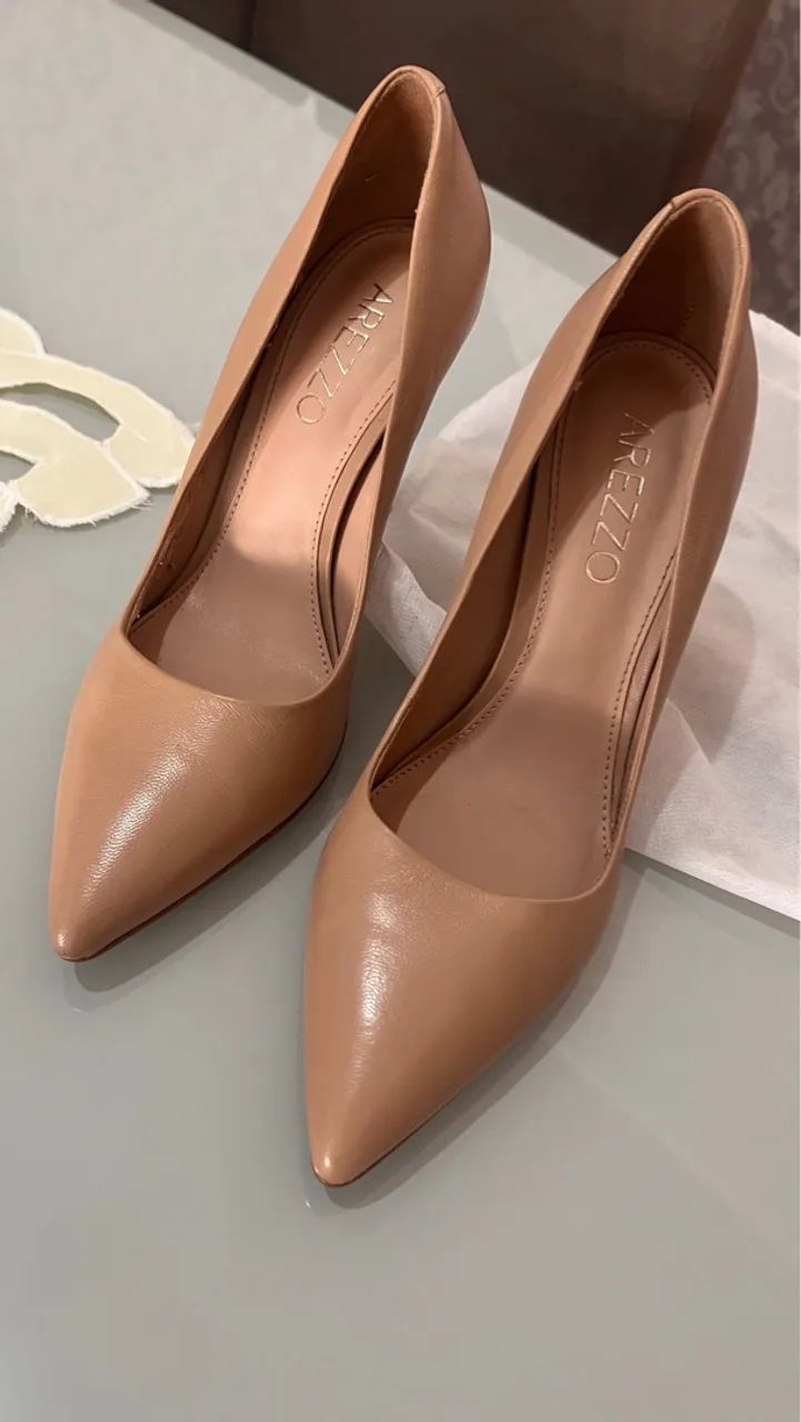 Sapatos de salto nude elegantes - Foto 2