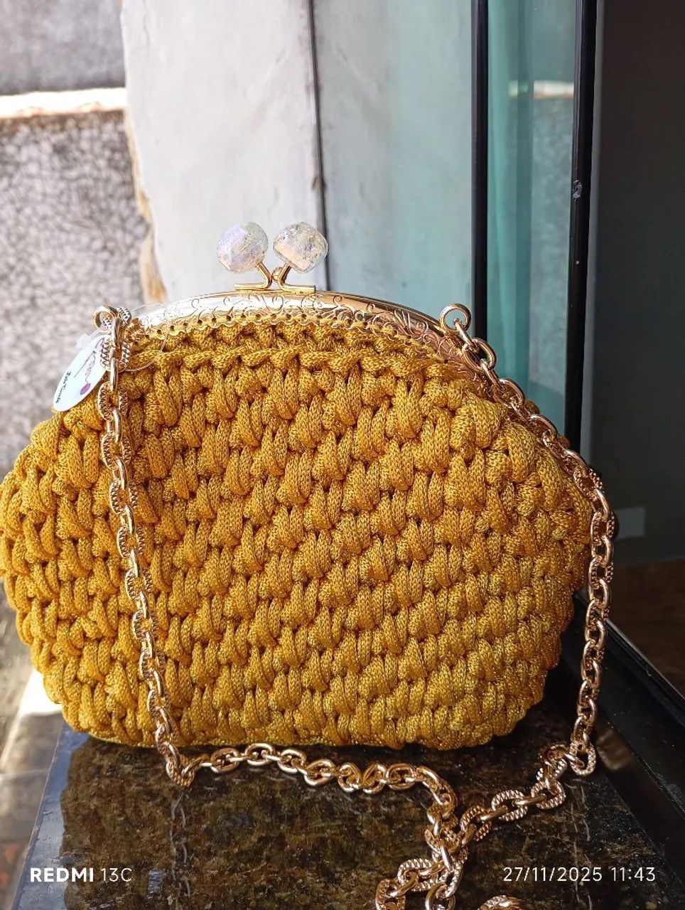 Bolsa dourada magnífica e não são usadas  - Foto 3