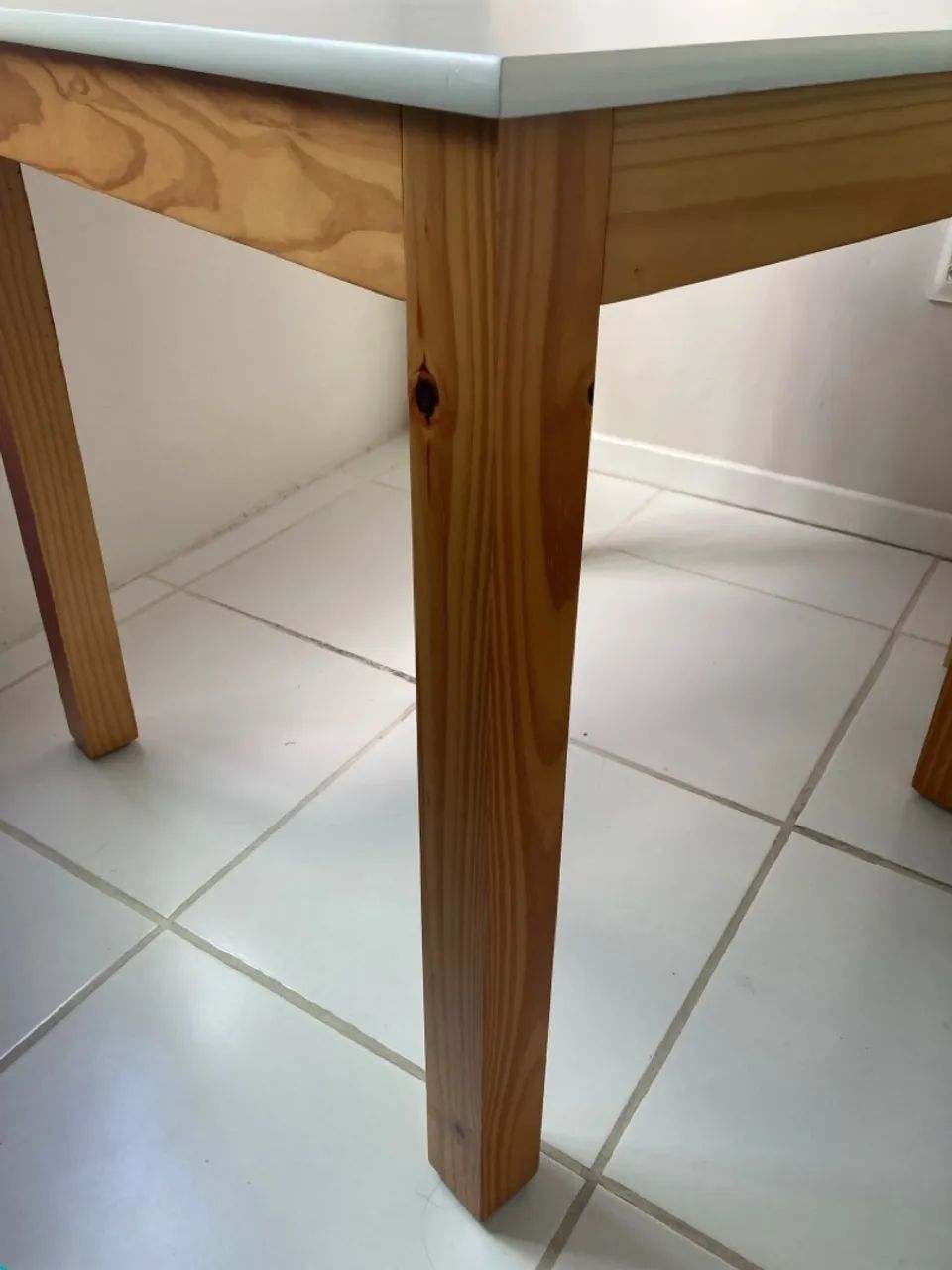 Mesa de Madeira Branca - 80 x 80 cm - Belém Tok Stok  - Foto 4