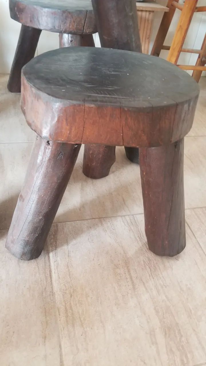 Mesa rustica Tora madeira inteira  + 4 bancos  - Foto 5