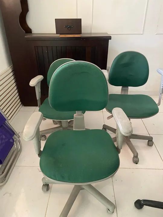 Cadeira de Escritório Giratória com Rodas - Foto 5