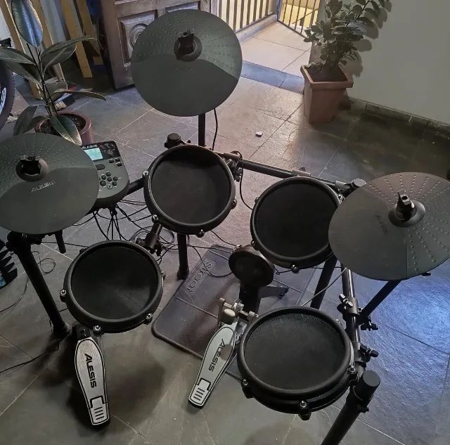 Bateria Eletrônica Alesis Nitro nash
