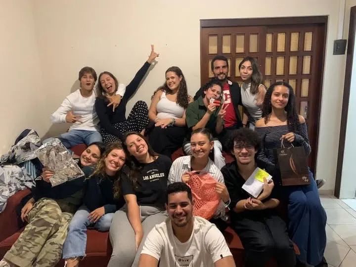 ALUGO QUARTO COMPARTILHADO UFSC