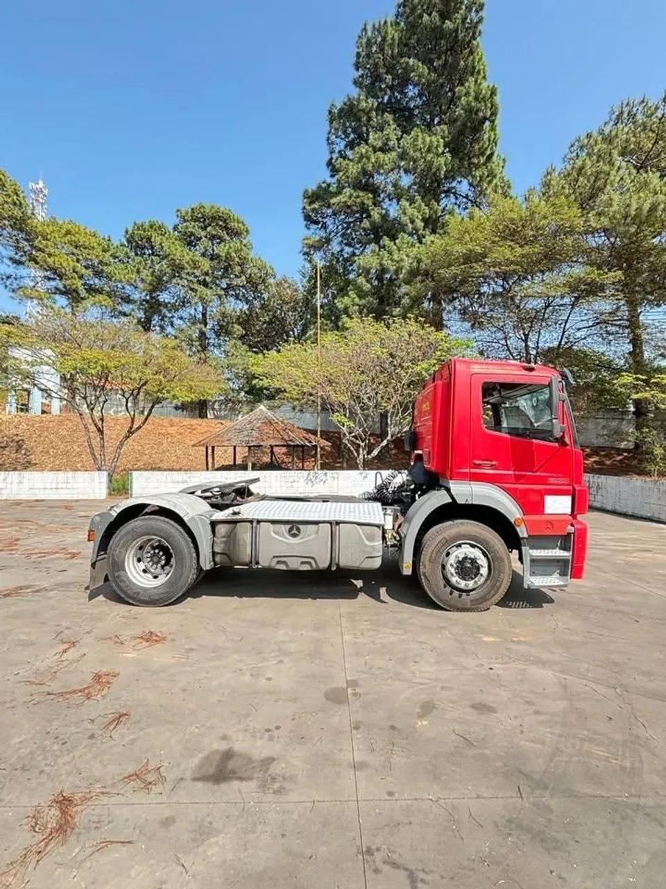 MB Axor 19-33 2012 (4x2) - Foto 4
