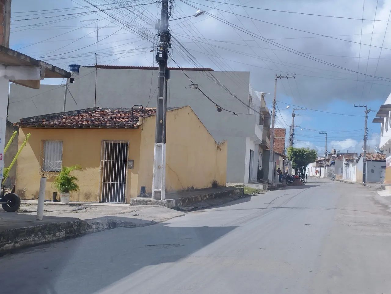 Vende - se casa ,rua principal. - Foto 4