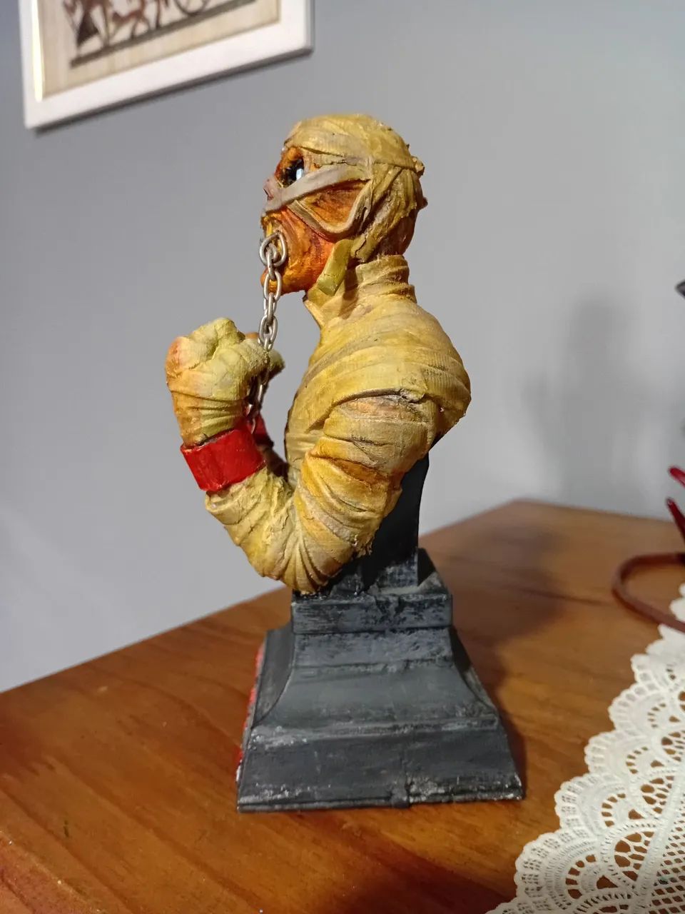 Iron maiden busto de resina - Foto 2