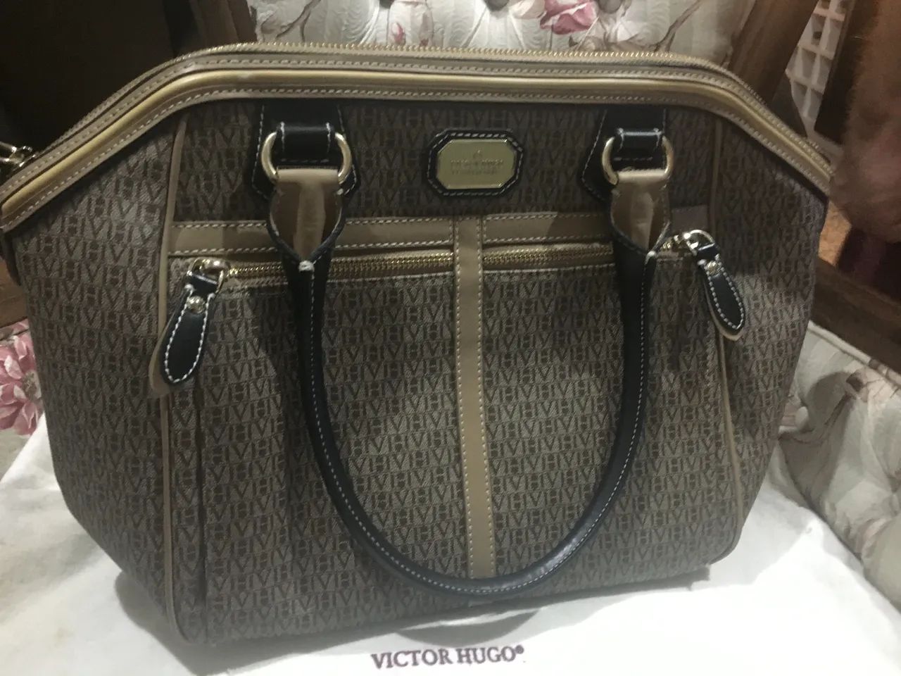 Vendo bolsa Victor Hugo legítima 