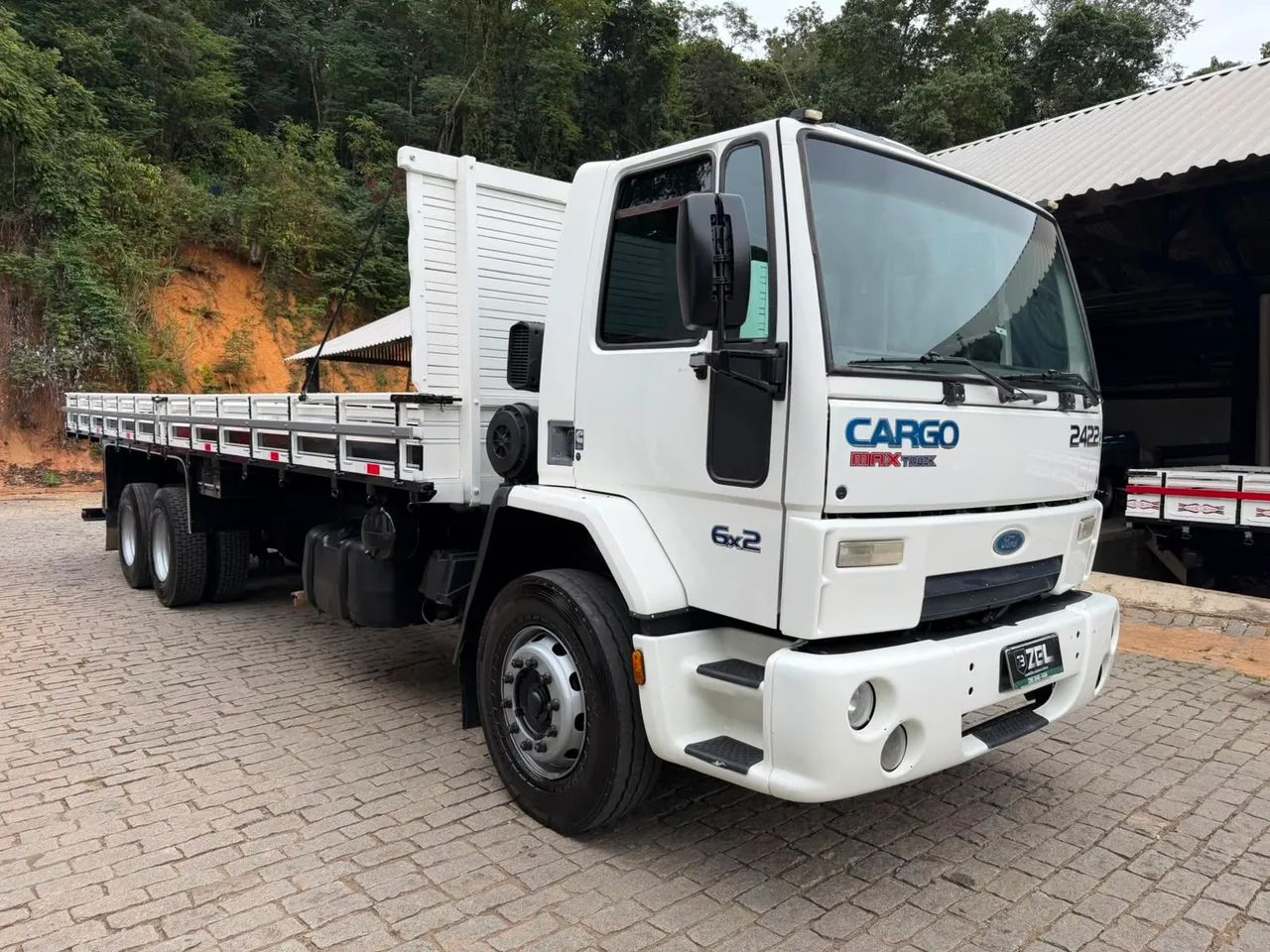 FORD CARGO 2422 E - Foto 2